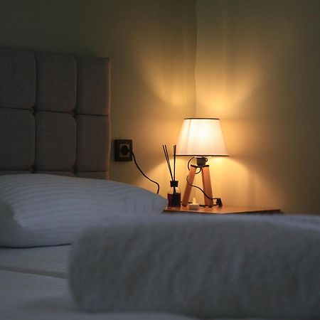 Arnavutkoy Zelle Airport Boutique Hotel מראה חיצוני תמונה